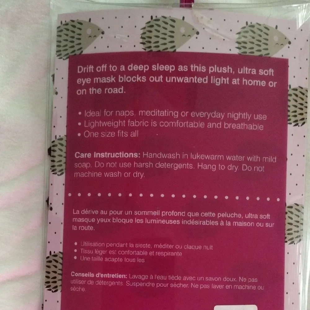 New in Box The Sak Kids Hedgehog Sleep Mask - Cream and Black